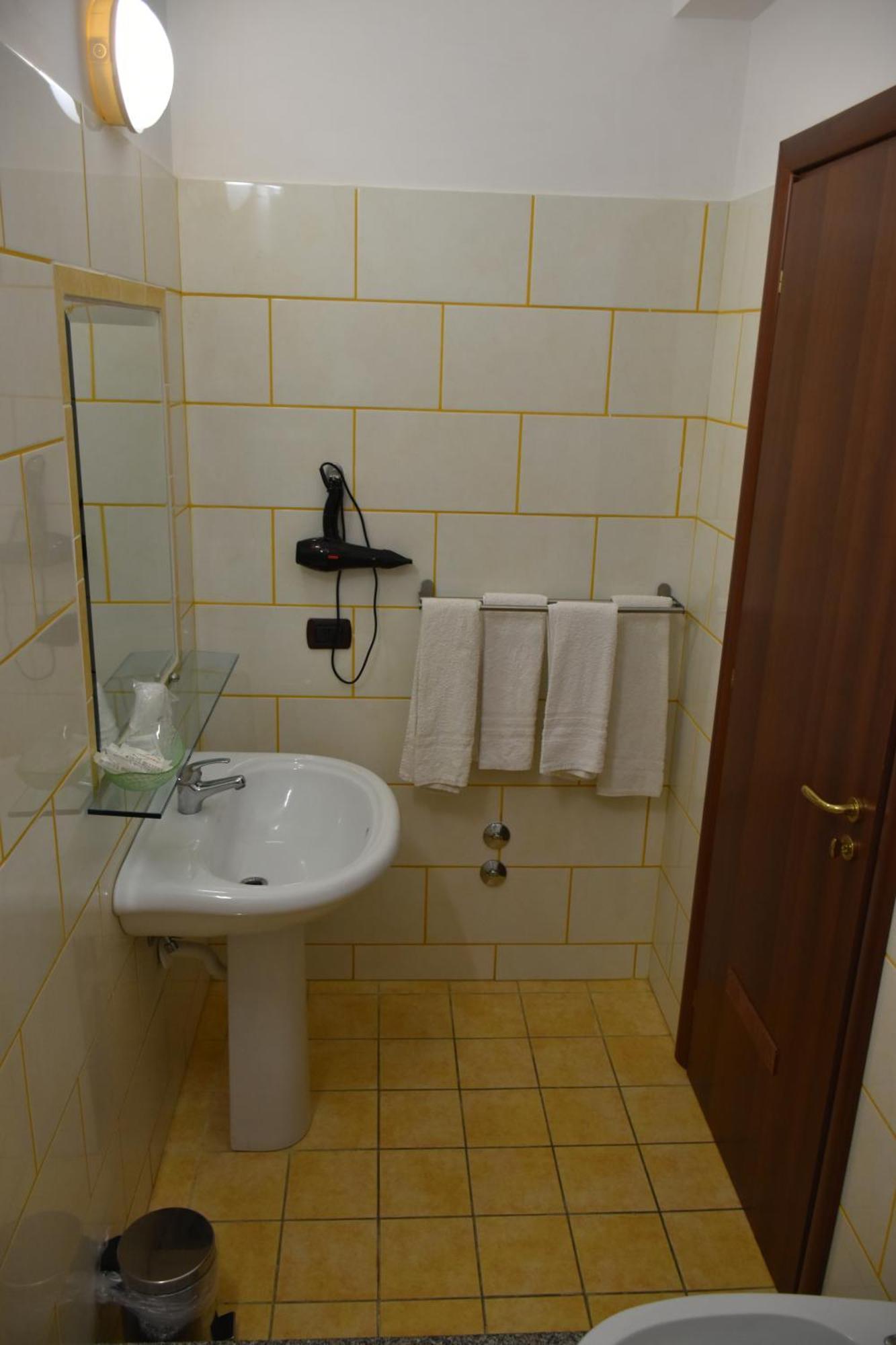 Il Melograno Hotel Nicotera Eksteriør billede