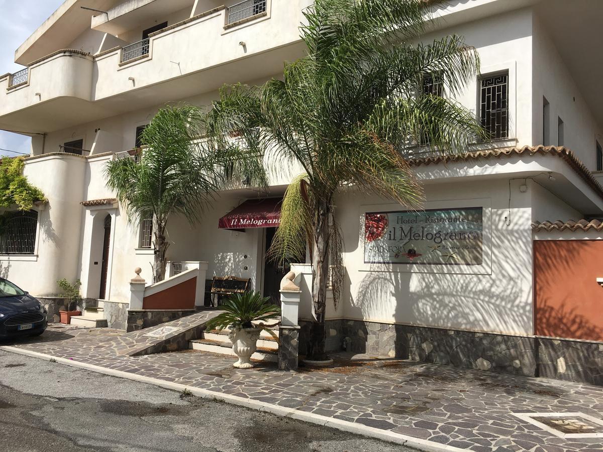 Il Melograno Hotel Nicotera Eksteriør billede